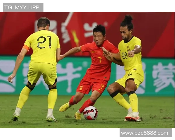 中国国家足球队迎战叙利亚队全力争胜展现实力与团队精神 中国国家足球队迎战叙利亚队全力争胜展现实力与团队精神