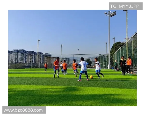 中国足球盛事再启航多项国际赛事齐聚展现足球魅力与文化交流新机遇