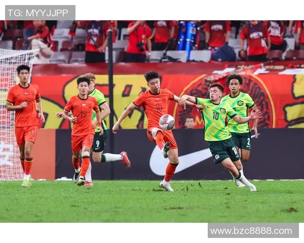 中国足球队能否在国际赛场上突破重围成功出线引发热议